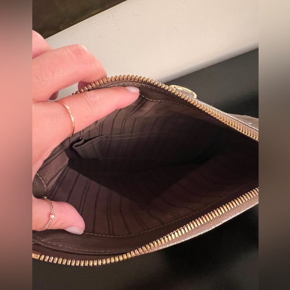 Louis Vuitton Petillante Monogram Empreinte Clutch - excellent condition! - Picture 13 of 16